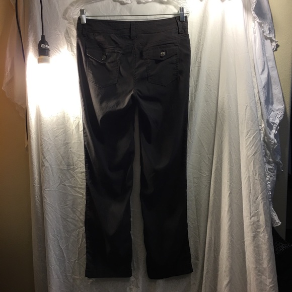 223.  Jones New York pants size 4P - Picture 4 of 8